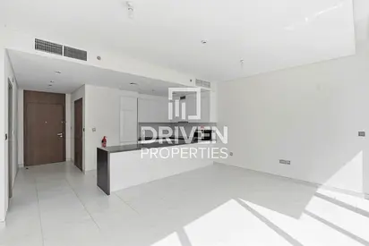 Ready to move in | Huge Layout | Prime Location