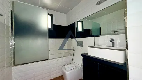 Maids room | Low floor | spacious layout