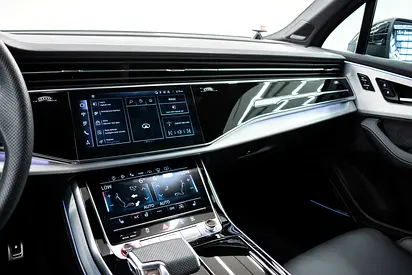 2025 AUDI SQ7 photo 10