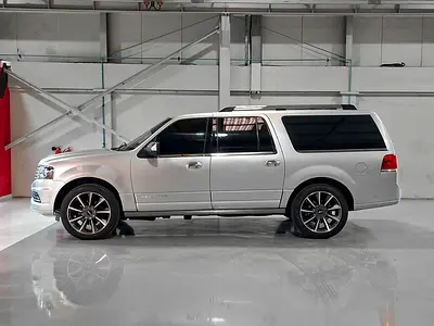 2017 Lincoln NAVIGATOR — фото 5
