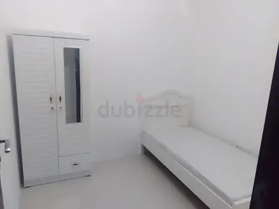 غرفة للايجار بالخالدية Room For Rent in khalidya