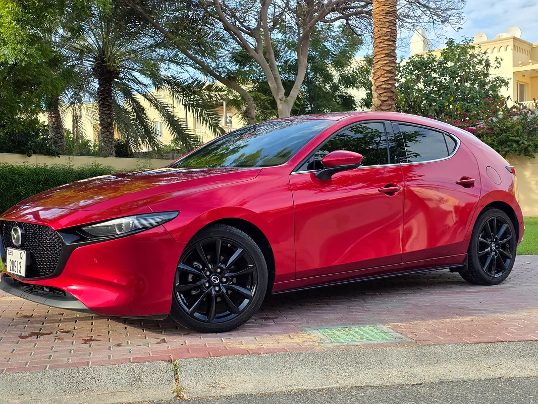 Mazda 3 Hatchback 2020 — photo 1 of 10