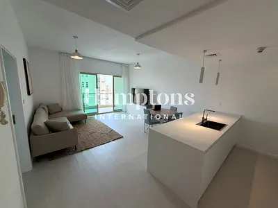 Fully Furnished | Upgraded | High Floor