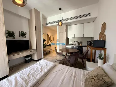 Fully Furnished | Modern Unit | Vacant & Ready Now