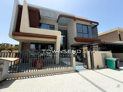 6 Bedrooms | Private Pool | Elevator