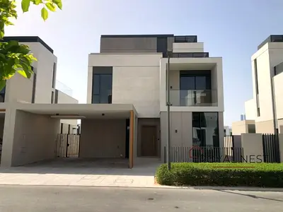 Stand Alone | Roof Top Family Room | Near Amenities