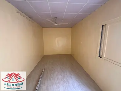A clean three-room house on a main road in Al-Sabkha