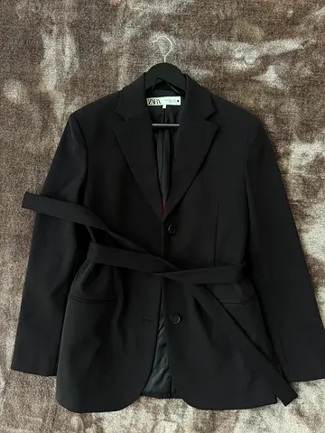 Belted blazer - Zara, size S