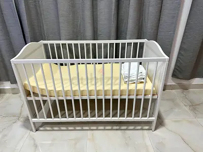 Baby crib