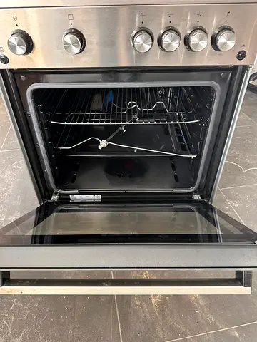 Beko 60x60cm Freestanding Gas Cooker with Oven - Good Condition