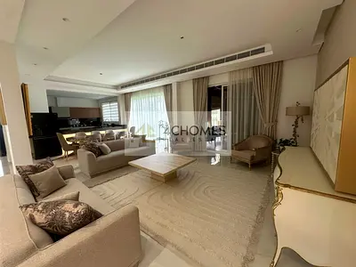 Ready to Move in I Well maintained Garden and Pool