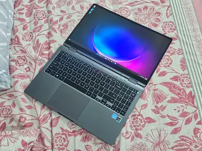 Samsung Galaxy Book 3 (x360) 13th GEN - OLED Touch X360 Rotatable Display