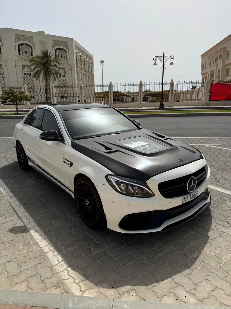 Mercedes-Benz C-Class 2018 — photo 1 of 14