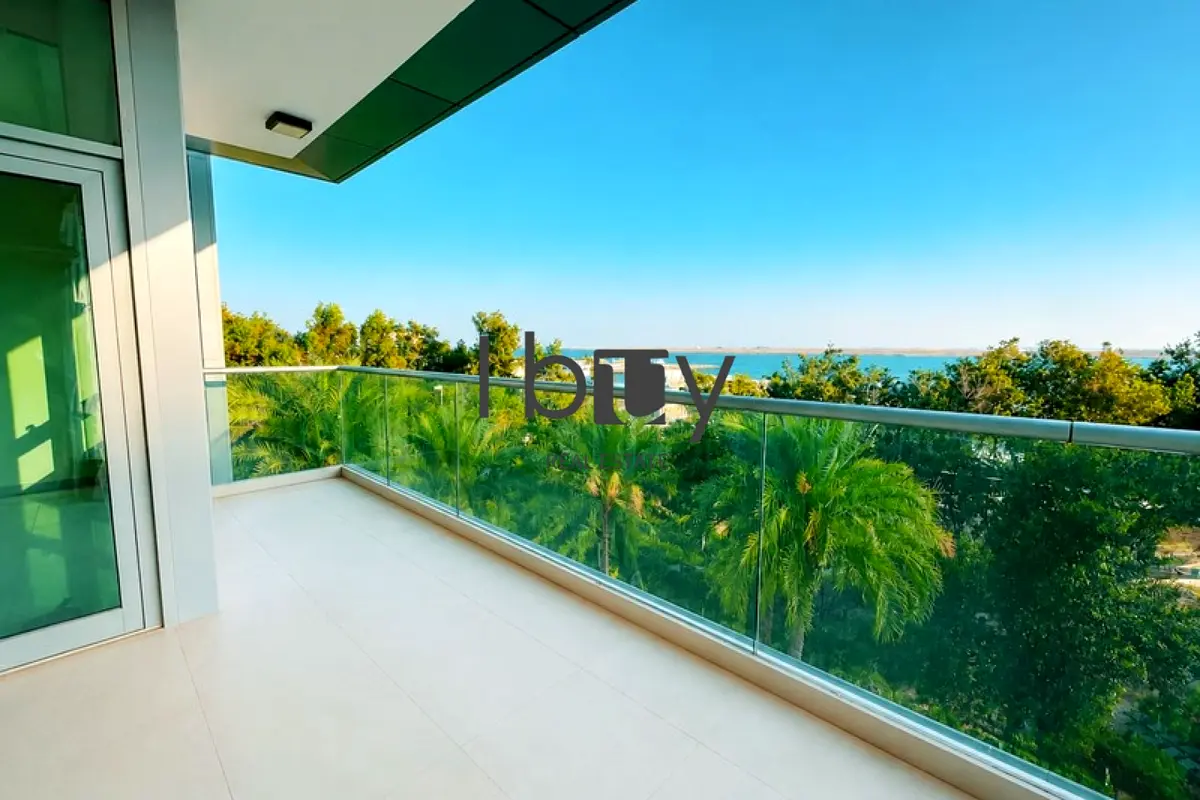 Corner Unit | Sea View | Balcony