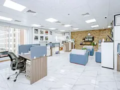 CANAL VIEW | BRIGHT OFFICE | LOW TRAFFIC