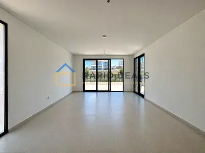 Type B 4BR+M Townhouse on the Park - Corner Unit!