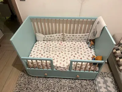 Toddler bed