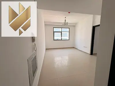 For annual rent: a one-bedroom apartment in New Muwailih, featuring excellent finishing, spacious rooms, and a wonderful view.