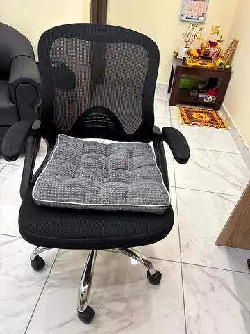 Comfortable Black Mesh Office Chair with Cushion - Good Condition