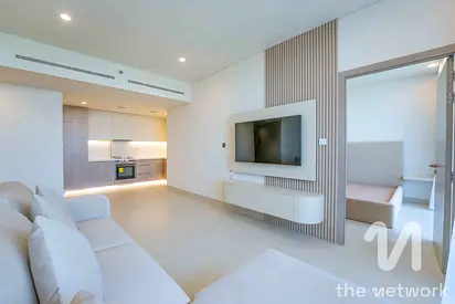 Exclusive | Ready and Vacant | Luxury 1 Bed