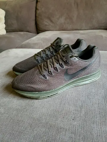 Nike zoom running All out low Sequoia
