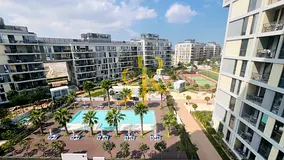 FULLY FURNISHED | POOL &amp; COMMUNITY VIEW