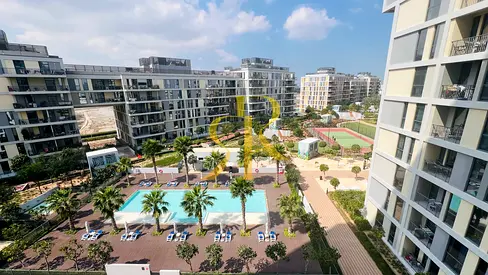 FULLY FURNISHED | POOL & COMMUNITY VIEW