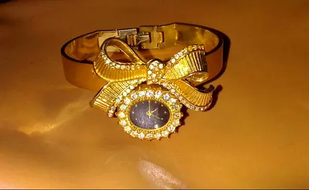 Rare Vintage Gold Bow Watch
