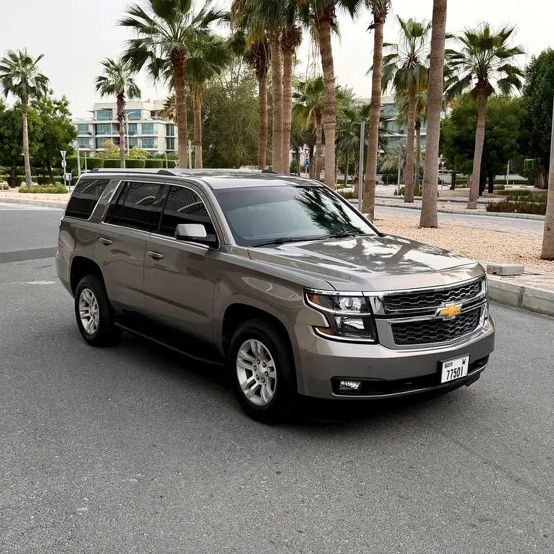 Chevrolet Tahoe 2018 — photo 1 of 8