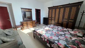 Furnished apartment for annual rent in Al Nuaimiya 3, bathroom, balcony, central AC, open view, easy