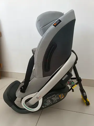 BeSafe Stretch Peak Mesh i-Size Car Seat with SIP+