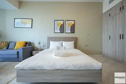 Luxury Studio | Burj Khalifa View | Business Bay | Holiday Home