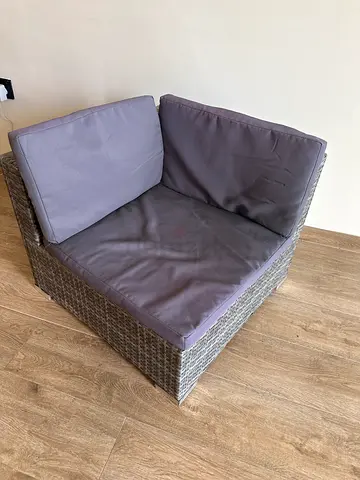 Outdoor ratten corner cjair