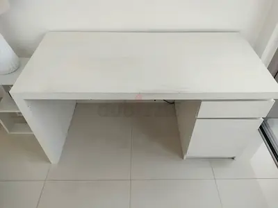 IKEA MALM Desk - 140x65 cm