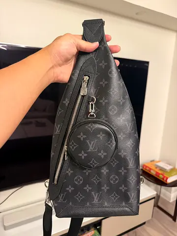 Louis Vuitton Duo Sling-bag rarely used