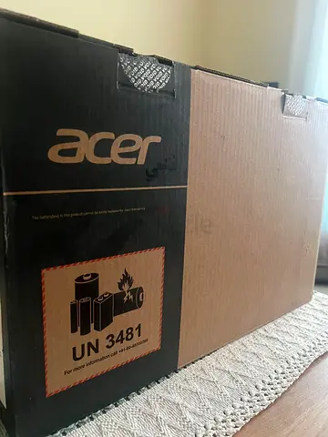 Acer lite brand new laptop with the box and everything
