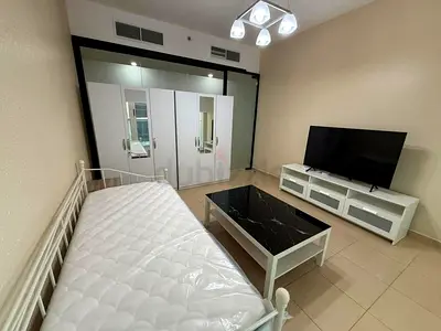 Room available (flatmate)