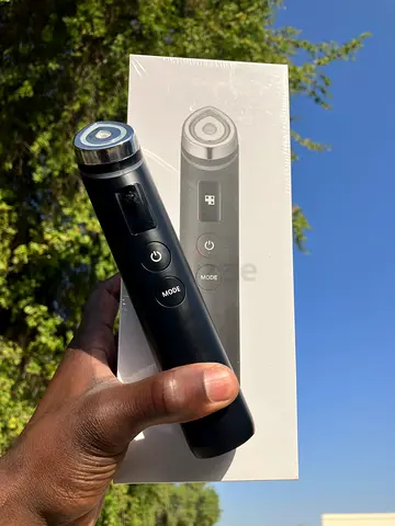 Portable Electric Pore Vacuum / Facial Cleansing Device - New (Box Included)