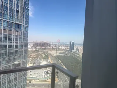 1BR apartment in Al Reem island Abu Dhabi horizon tower E2 ,1107 SQF sea view with balcony