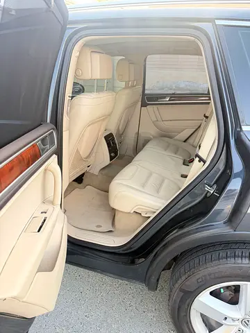 صورة 10 لـ 2012 Volkswagen TOUAREG