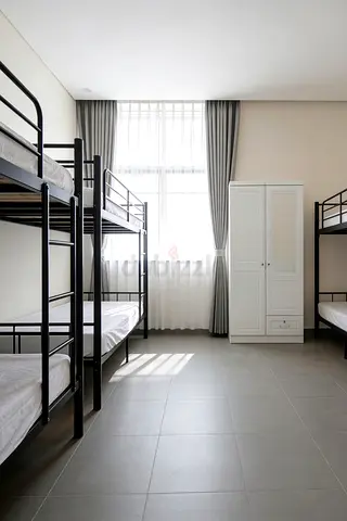 Shared living in Al Barsha | Woman-run