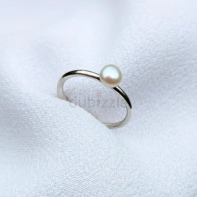 Simple Pearl Solitaire Ring in Silver - Minimalist Design