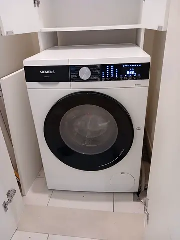 Siemens iq300.  2in1 washing machine digital new model 9/6 kg