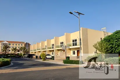 STUNNING HOME| VACANT| SPACIOUS 3BR PLUS MAID ROOM