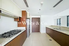 2 Bed | Burj Khalifa View | Low Floor|