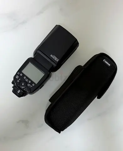 Canon Speedlite 600EX (Slightly Used, Like New) With original case