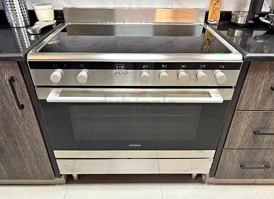 Siemens Electric Ceramic Hob Cooker with Oven - Used