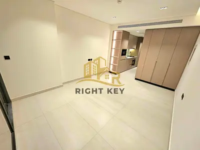 BRAND NEW/ OPEN VIEW / MODREN/ ALL AMENITIES/ 50K /STUDIO