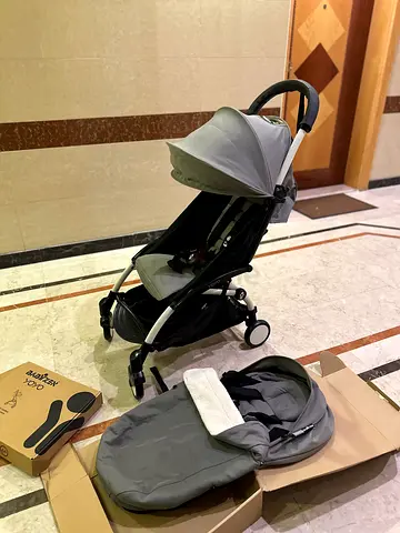 Yoyo2 stroller with newborn pack in very good condition