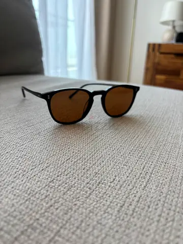 Oliver Peoples Riley Sun Sunglasses — Black Frame, Brown Lenses
